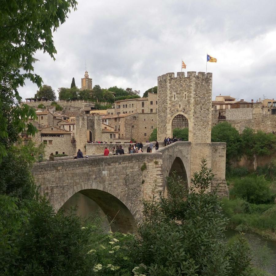 Cal Mestre Castellfollit de la Roca Exterior foto
